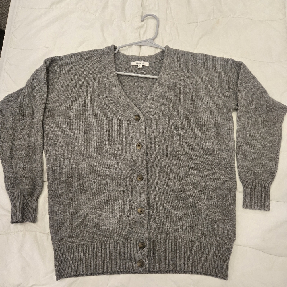 Gray Women's Sweater‎